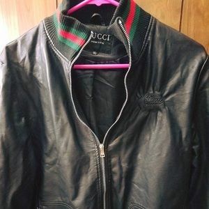Authentic Men's Gucci jacket size XL